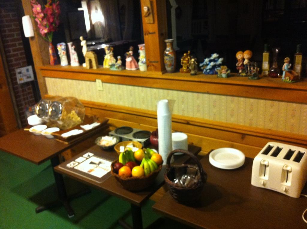 Ladd Brook Inn 포우날 외부 사진